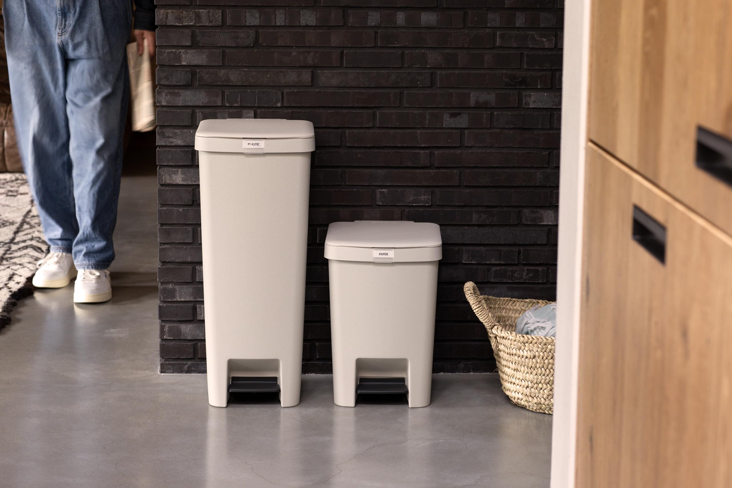brabantia-stepup-tretm-lleimer-25-l-soft-beige-recycling image 6