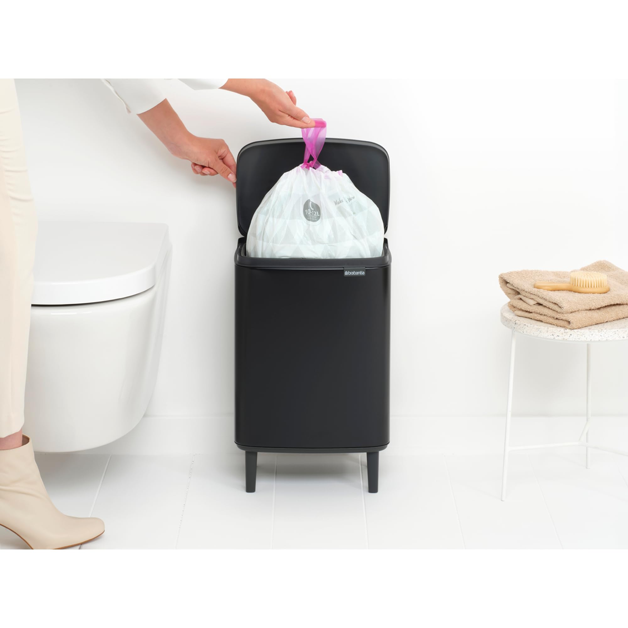 brabantia-bo-hi-m-lleimer-12-l-mattschwarz-mit-soft-close image 5
