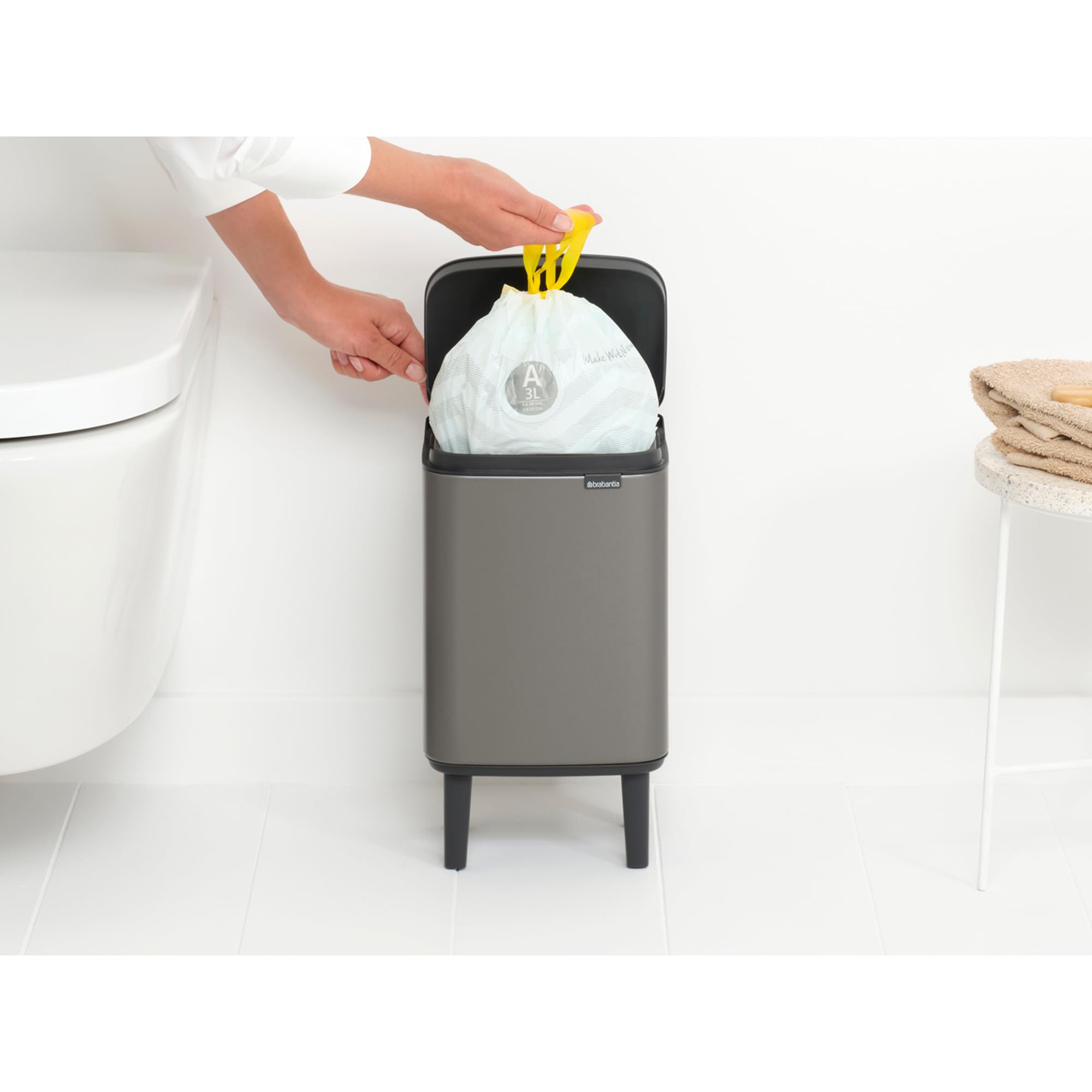brabantia-bo-hi-4l-m-lleimer-mattschwarz-soft-close image 5