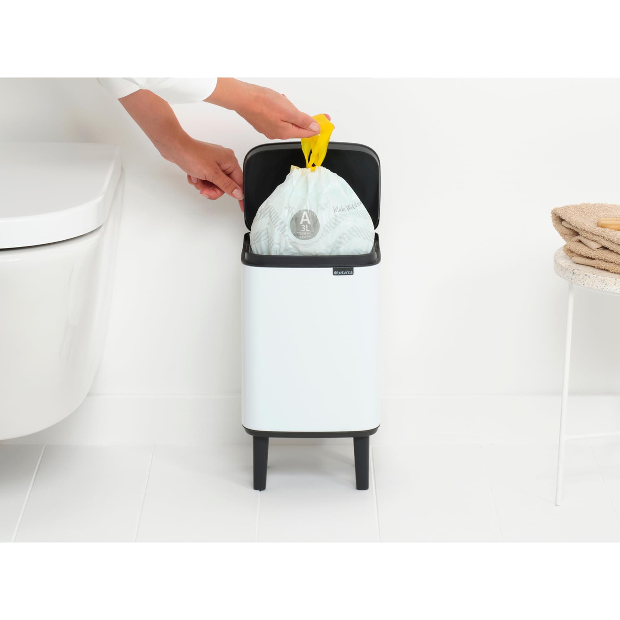 brabantia-bo-hi-m-lleimer-4l-mattschwarz-soft-close-2 image 5