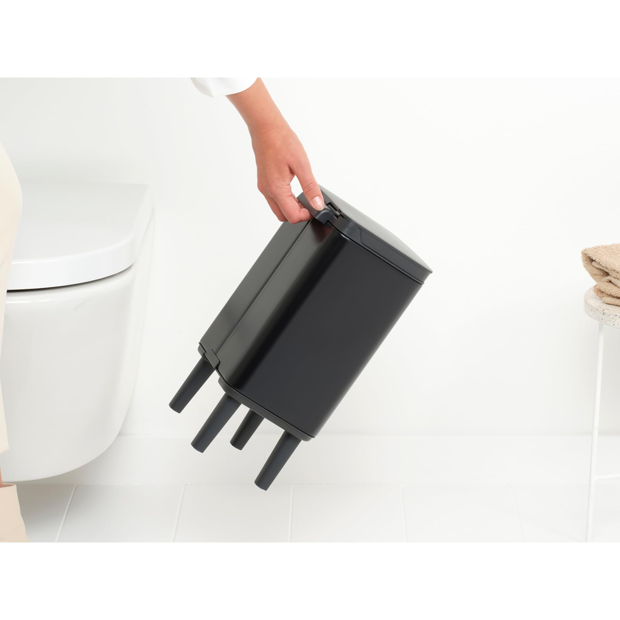 brabantia-bo-hi-m-lleimer-4l-mattschwarz-soft-close image 6