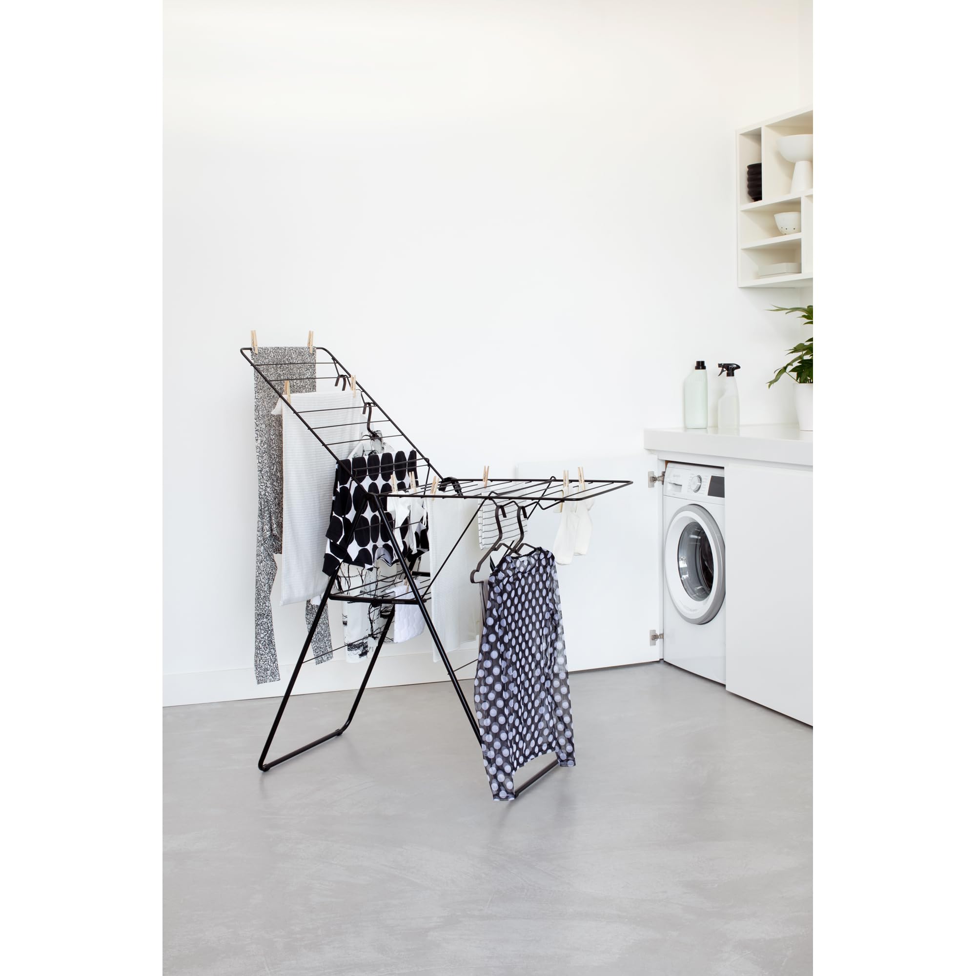brabantia-hangon-w-schest-nder-20-m-matt-black-klappbar image 3