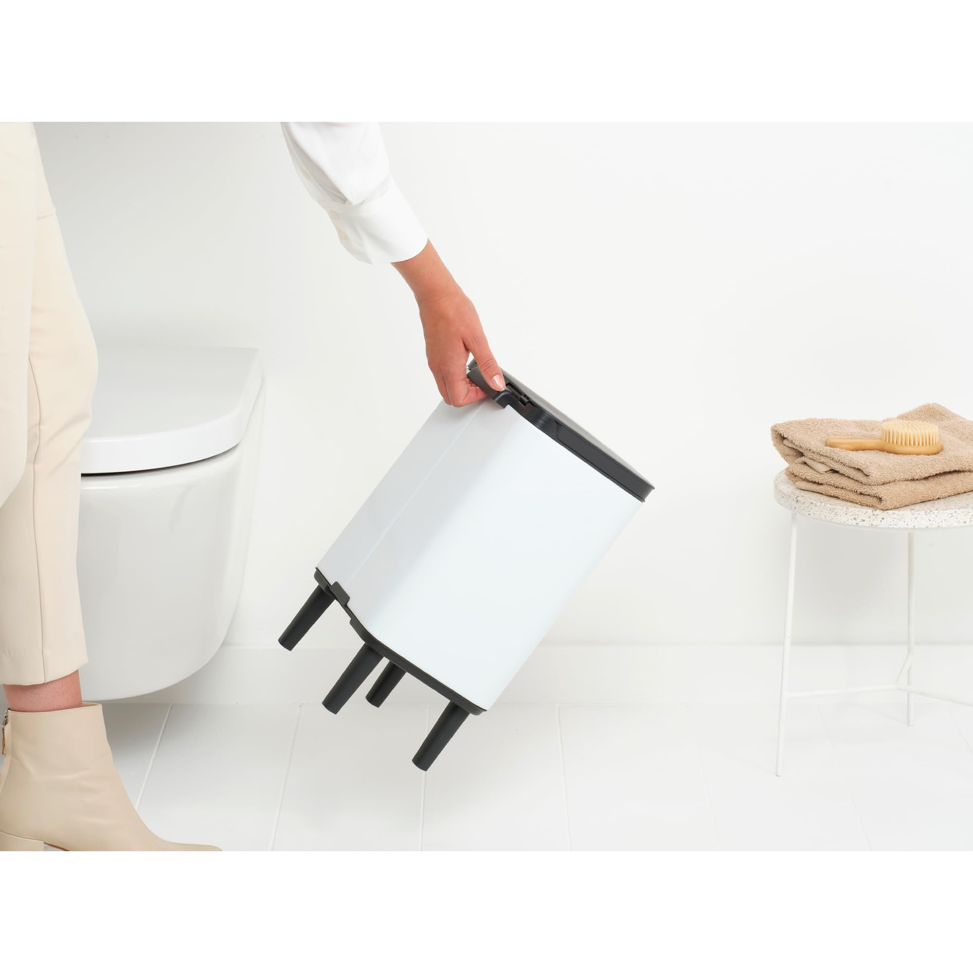 brabantia-bo-hi-m-lleimer-7l-mattschwarz-mit-soft-close image 6