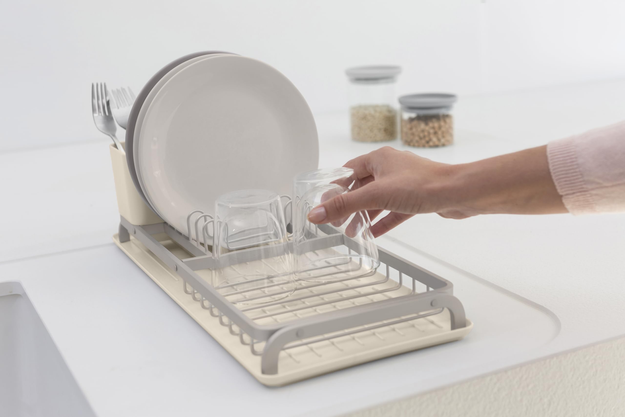 brabantia-sinkside-geschirrabtropfgestell-klein-soft-beige-5-teller image 5