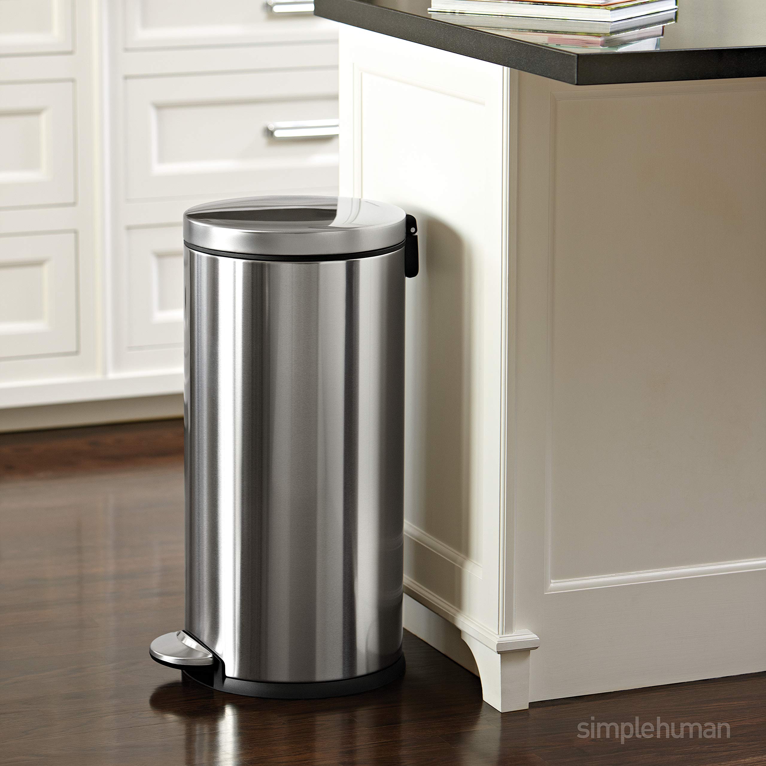 simplehuman-cw1810-treteimer-30l-edelstahl-rund-leise image 2