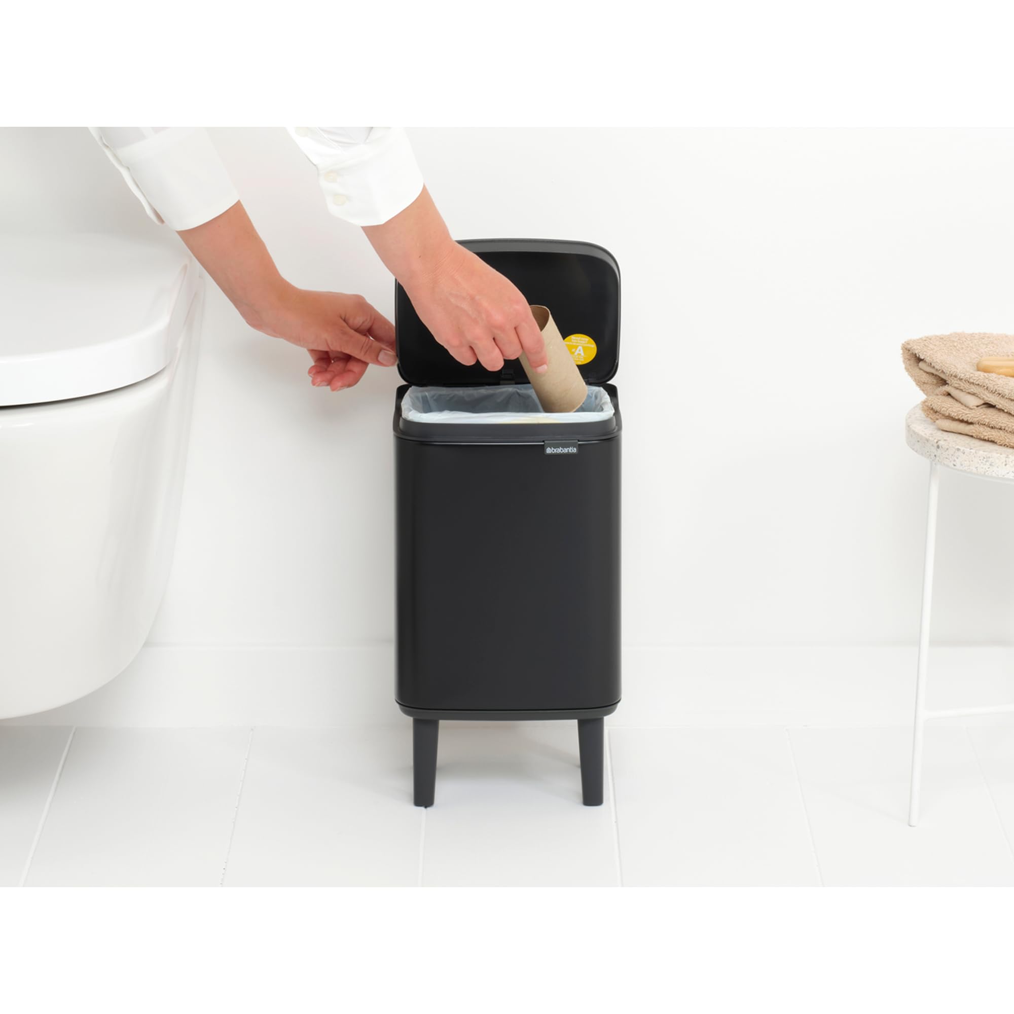 brabantia-bo-hi-m-lleimer-4l-mattschwarz-soft-close image 7