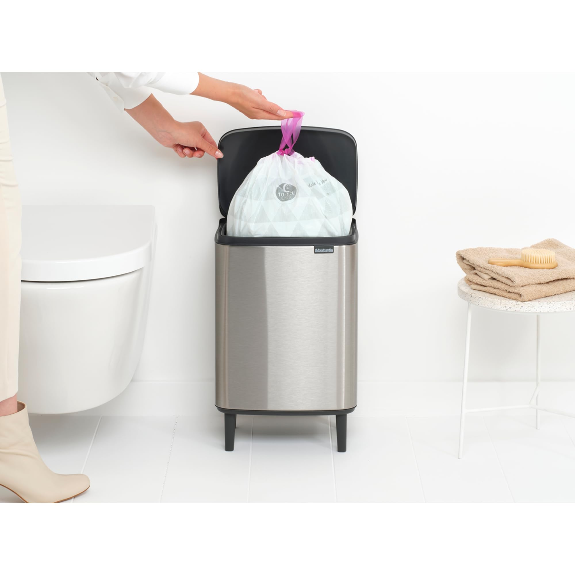 brabantia-bo-hi-12l-m-lleimer-mattschwarz-soft-close image 5