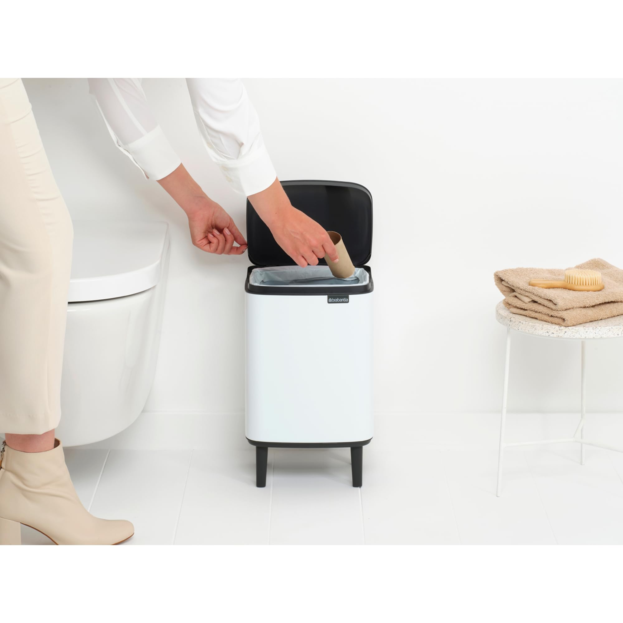 brabantia-bo-hi-m-lleimer-7l-mattschwarz-mit-soft-close image 7