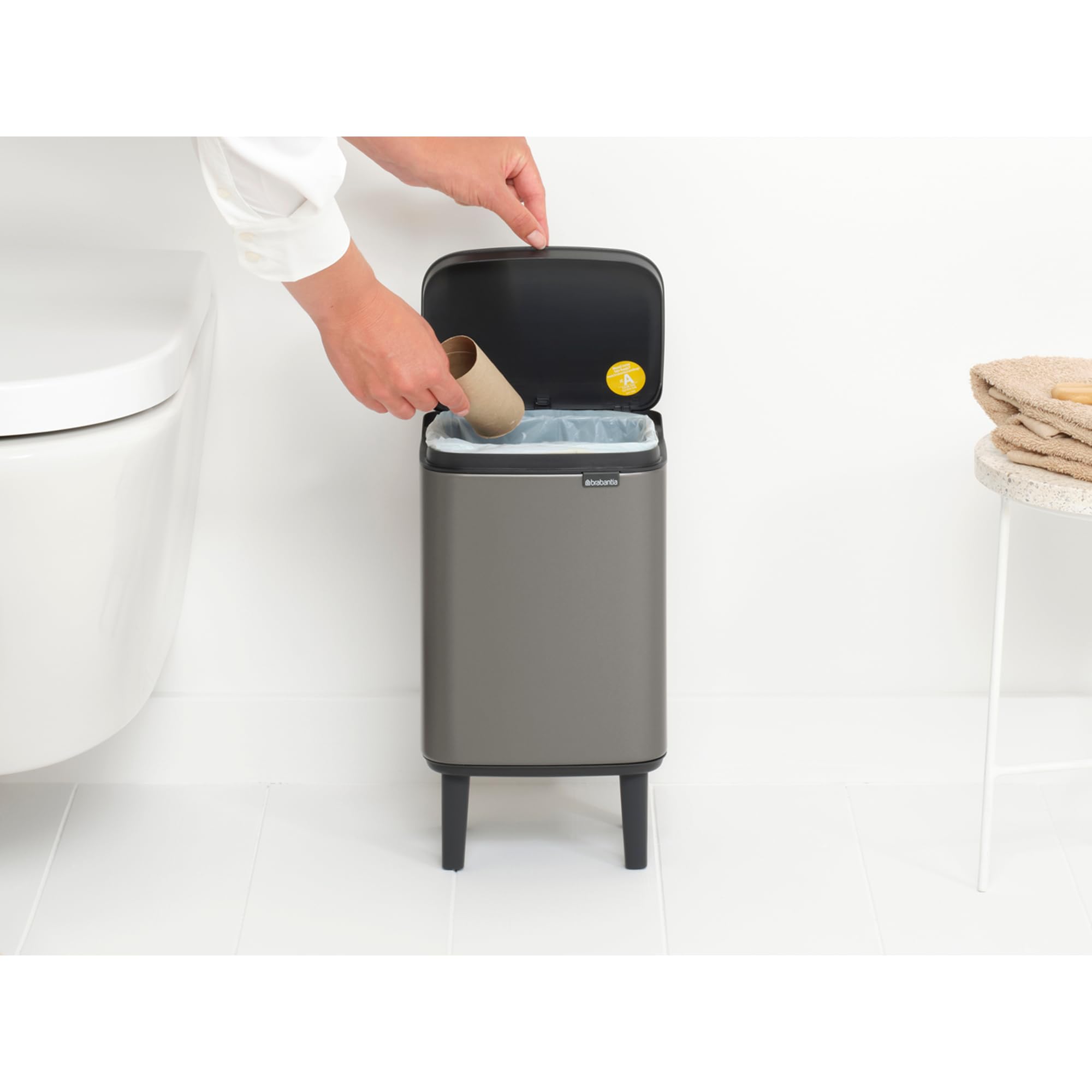 brabantia-bo-hi-4l-m-lleimer-mattschwarz-soft-close image 7