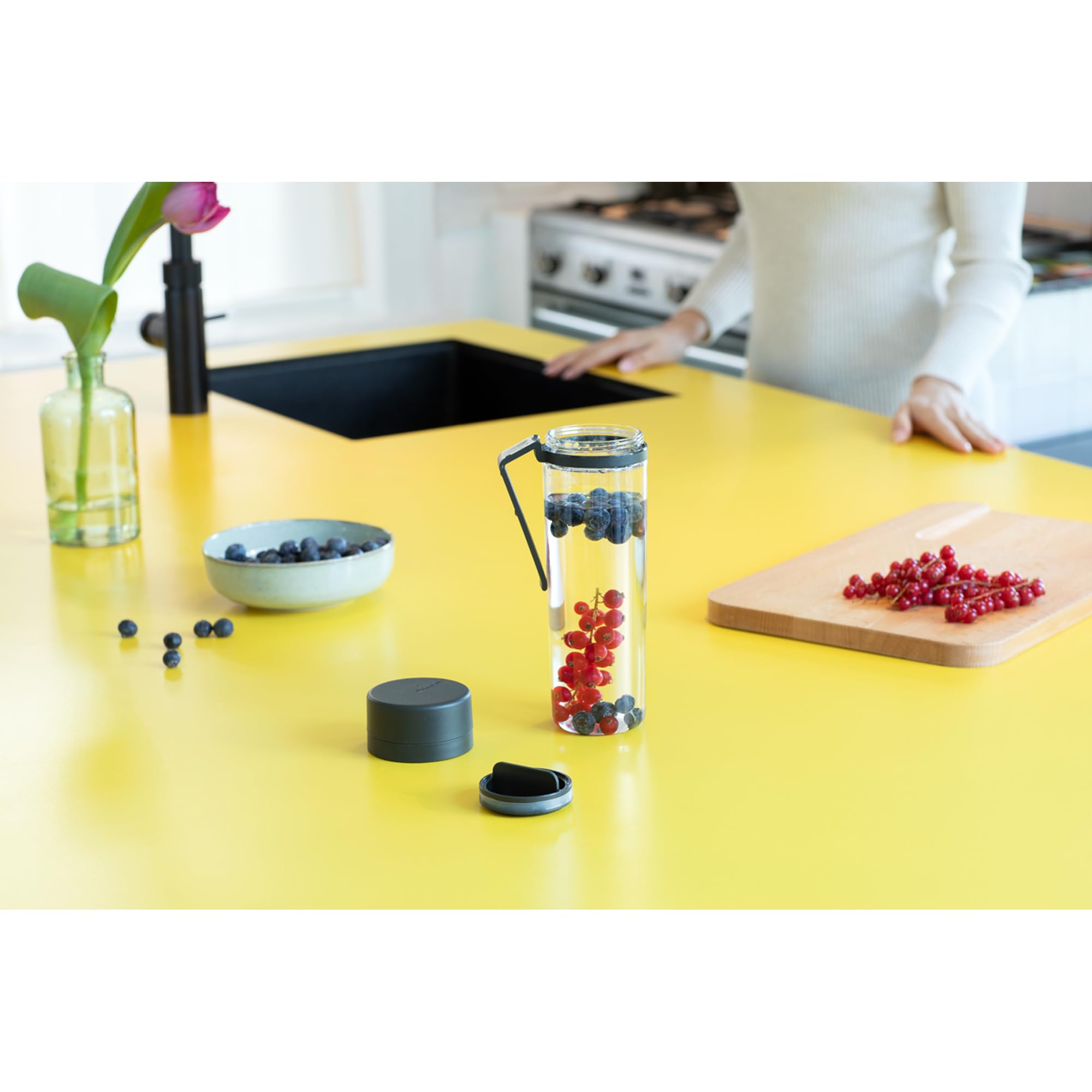 brabantia-make-take-trinkflasche-0-5-l-dark-grey-mit-sieb image 8